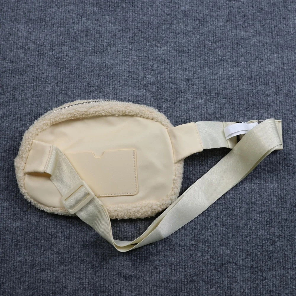Steve Madden Belt Bag Womens One Size Cream Sherpa Fanny Pack Adjustable SMP3289